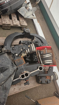 Mercruiser 5,7 L EFI s pohonom - motor - 7