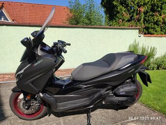 Honda Forza 125 špeciálna edícia - 7