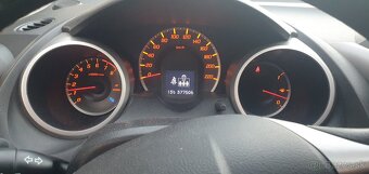 Honda Jazz 1,4 benzín 2009 - 7