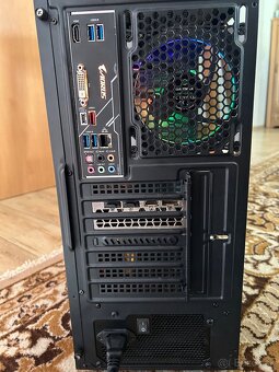 RTX 2060, AMD RYZEN 5 3600. 16GB RAM, SSD - 7