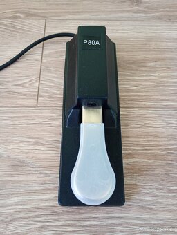 Predám keyboard Yamaha PSR-E463 - 7