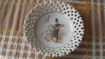 Predám taniere z porcelánu a keramiky - 7