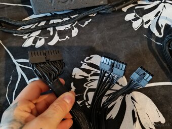 evga supernova 1200 p2 - 7