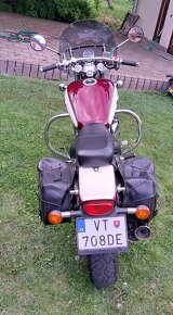 Suzuki Marauder VZ 800 - 7