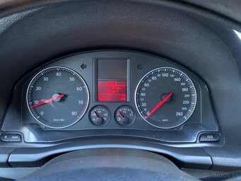 VW Golf5 1.6 75kw - 7