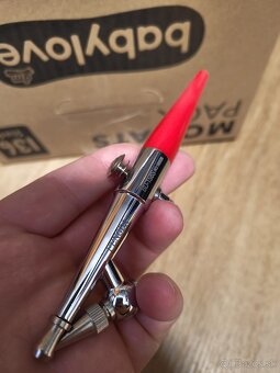 Sada airbrush pištolí (7 ks) s kompresorom a príslušenstvom - 7