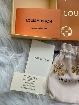 Nové nenosené náušnice Louis Vuitton - 7