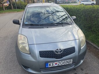 Predám Toyotu Yaris 1.0 - 7
