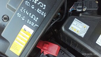 TOYOTA AVENSIS 2,0 d4d - 7