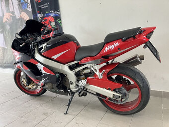 Kawasaki ZX-9R - 7