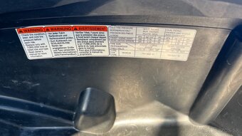 Suzuki Burgman UH 200 - 7