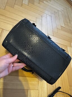 Guess kabelka - 7