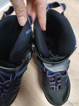 Dievčenské korčule 29-33 + chrániče. - 7