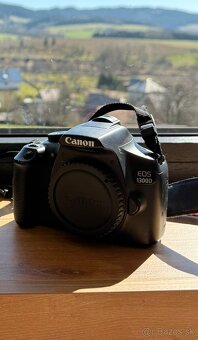 Canon eos 1300d + objektivy + příslušenství - 7