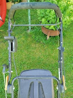 Kosačka Briggs Stratton Fieldmann - 7