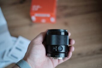 Sony FE 35mm f/1.8 - 7