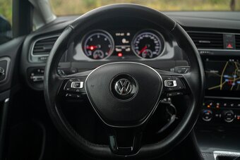 2017 VW Golf Variant 2.0 TDI 110 kW | výhrevy ACC ťažné - 7