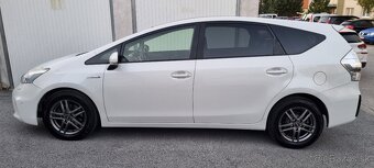 Toyota Prius plus - 7