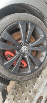 Rozpredám Passat B6 3.2 FSi VR6 4motion - 7