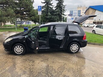 Peugeot 307 SW 1.6 HDI 80 KW, PANORAMA, 7 miest, nová STK - 7