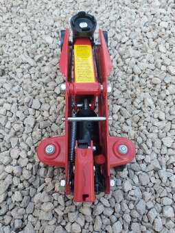 Predam novy hydraulicky zdvihak - 7