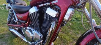 Suzuki Intruder 1400 - 7