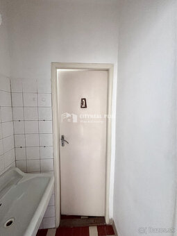 Ponúkame Vám na predaj 7 izbový rodinný dom v tichej a lukra - 7