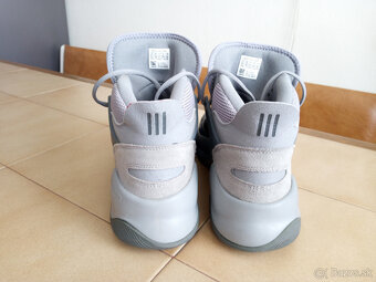 Panske clenkove vodeodolne botasky ADIDAS. - 7