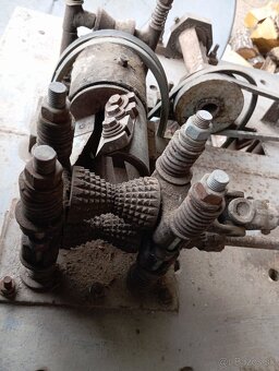 Stroj na výrobu nasad. - 7