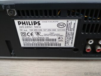 Videorekorder 6-hlavovy Philips VR805 HIFI STEREO - 7