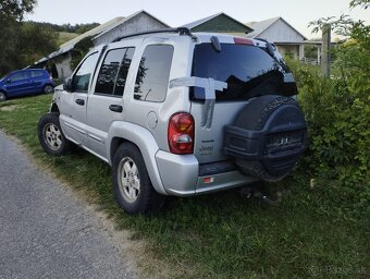Rozpredam Diely jeep Cherokee kj Liberty 2.8crd - 7