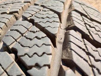 Predam 4ks pneu 215/65/r16C zimne Semperit - 7