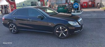 MERCEDES BENZ E220 CDI - 7