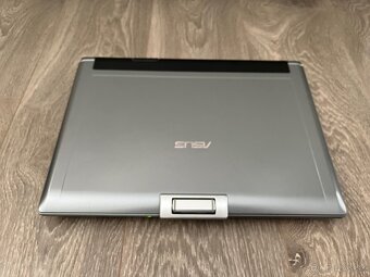 Asus F5GL - 7