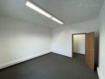 Lukratívne kancelárske priestory, 70 m2 + parkovacie státie, - 7
