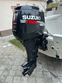 Kajutova lod Quicksilver 430 s motorom Suzuki 50 hp - 7