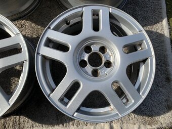 16" Letní alu disky VW Montreal - 7