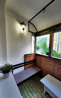 Priestranný 4-izbový byt s loggiou a krásnym výhľadom - 7