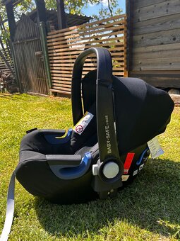 Dvojkombinácia Britax Romer Smile 3 + autosedačka - 7