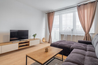 Na prenájom 2-izbový byt v Poprade s parkovacím miestom - 7