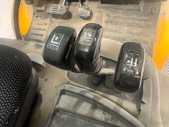 Vysokozdvižný desta vozík 3.5t - 7