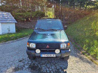 Mitsubishi Pajero 2.5 - 7