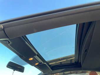 Volkswagen Eos perfektní stav - 7
