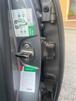 Predám Golf 6 1.6Tdi - 7