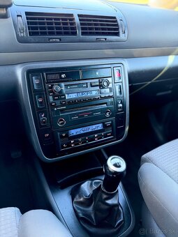 Volkswagen Sharan 1.9 TDi 4motion - 7