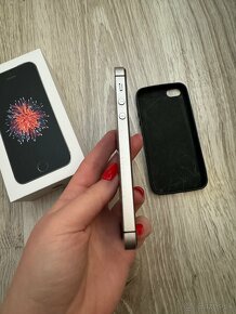 iPhone SE 2016 16GB Space Gray - 7