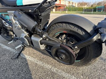 Elektrický motocykel BMW CE 02 - 7