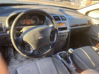 Peugeot 407 - 7