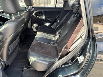 TOYOTA RAV4 2,2 D-4D 110kw - 7