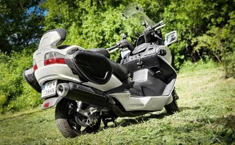 Predám Suzuki Burgman executive 650 r.v. 2012 - 7